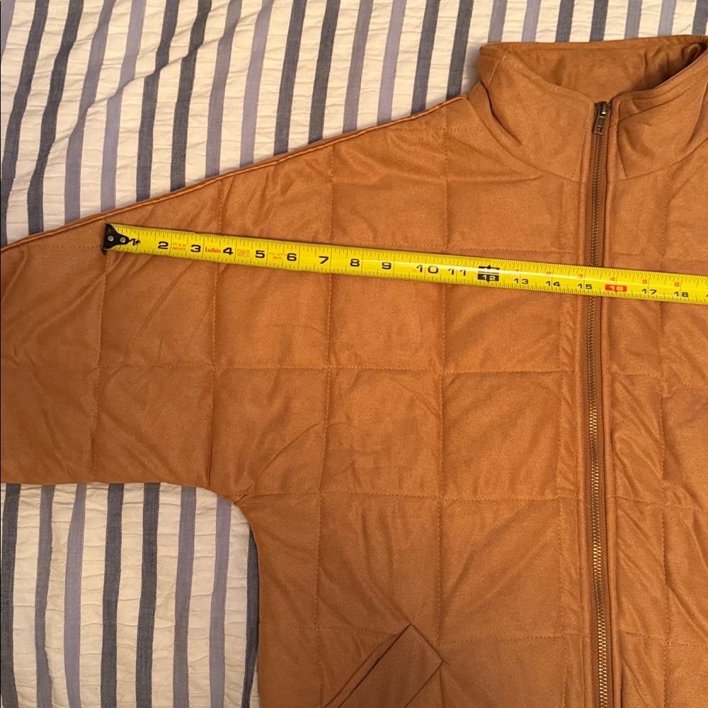Women's Tan Quilted Jacket - Picture 7 of 8